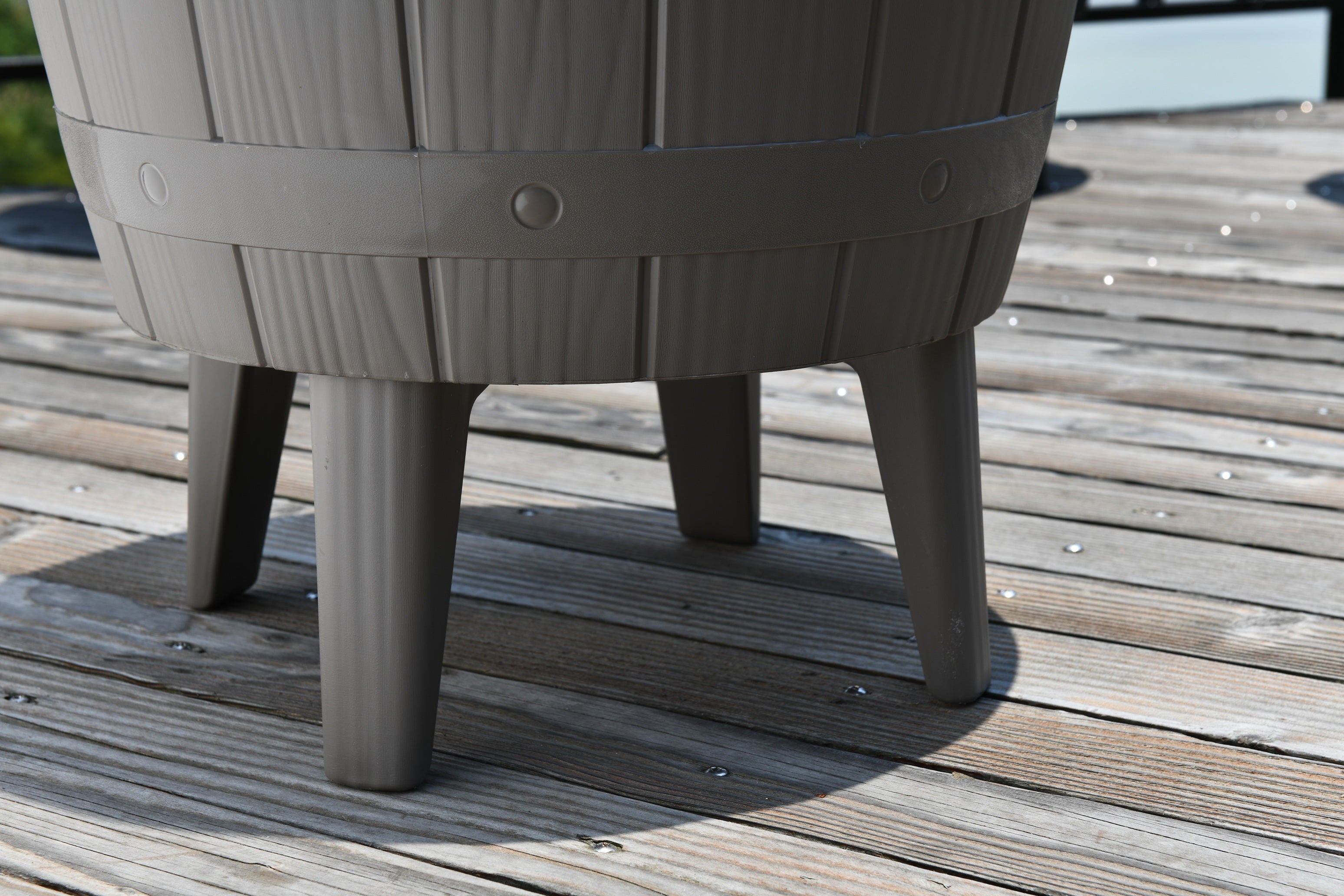 Outdoor 3-in-1 - Combines Cooler Cocktail Table And Coffee Table(37L)