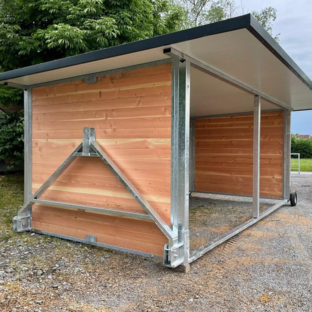 Eeeza Outdoor Mobile Stable With Wheels