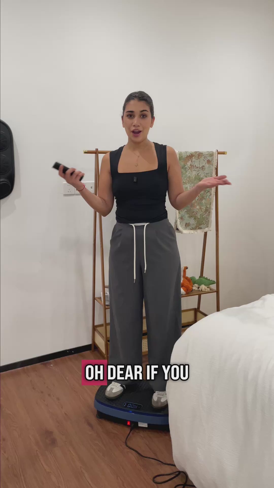 Load video: Bluetooth music mute vibration plate exercise machine